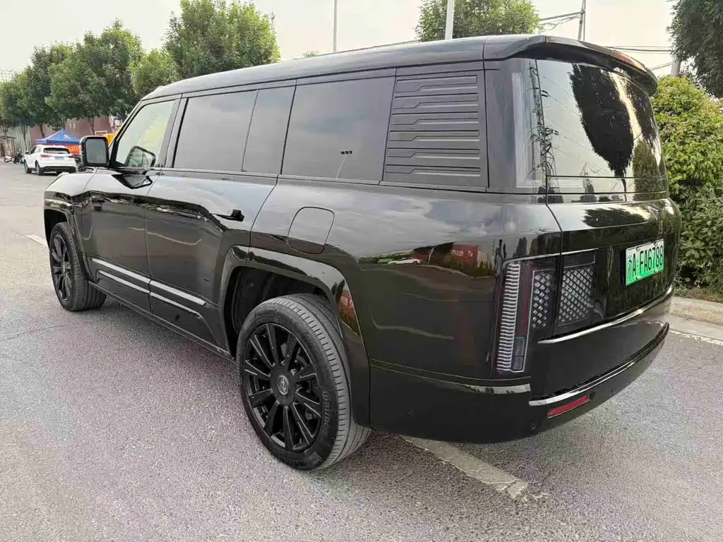 Yangwang U8 L