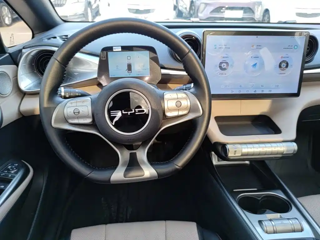 BYD Dolphin — миниатюра 11