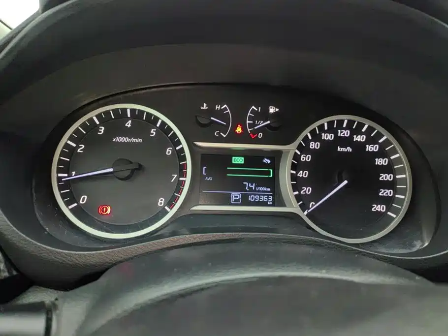 Nissan Bluebird — миниатюра 14