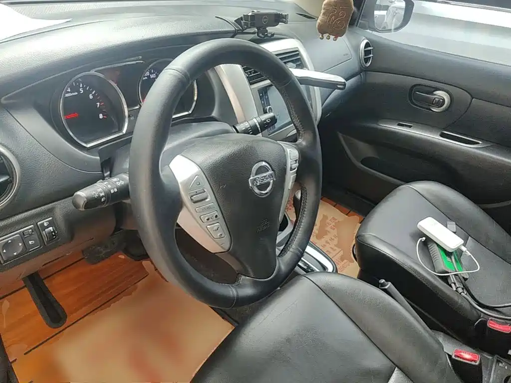 Nissan Livina — миниатюра 11