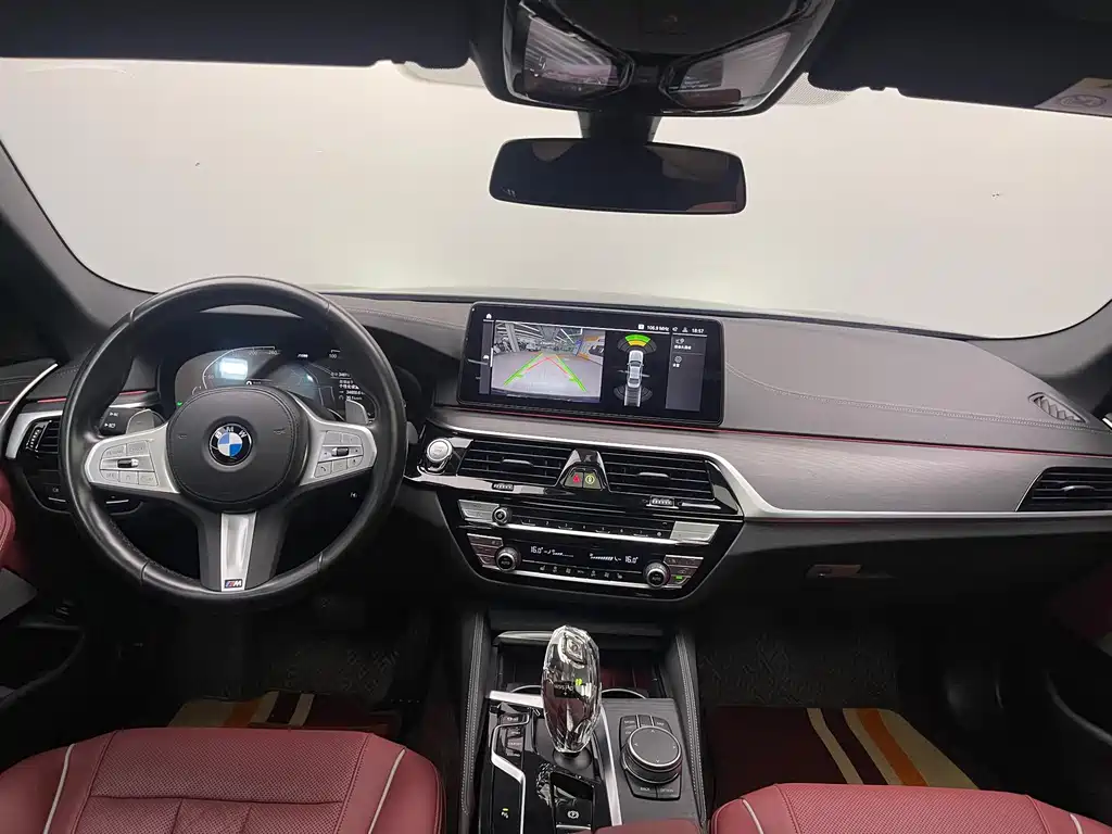 BMW 5 Series — миниатюра 25