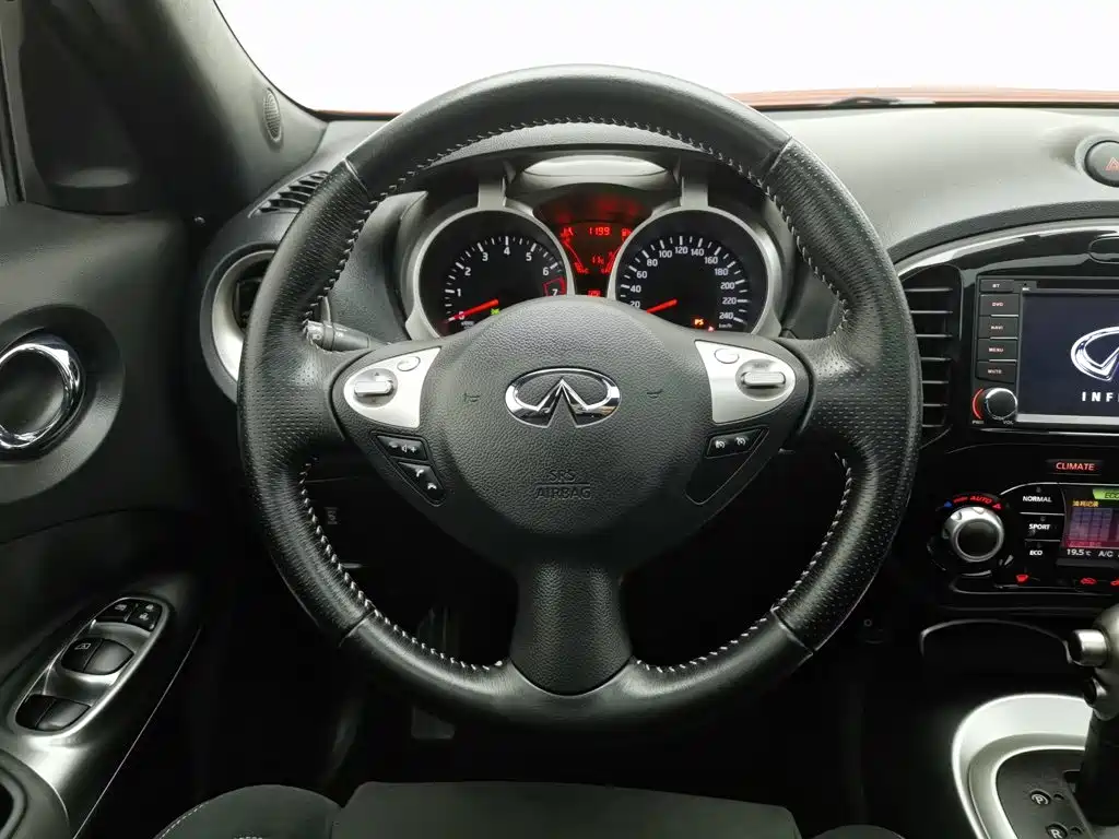 Infiniti ESQ — миниатюра 11
