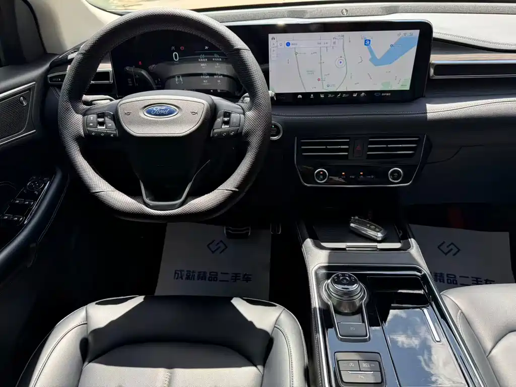Ford Edge — миниатюра 8