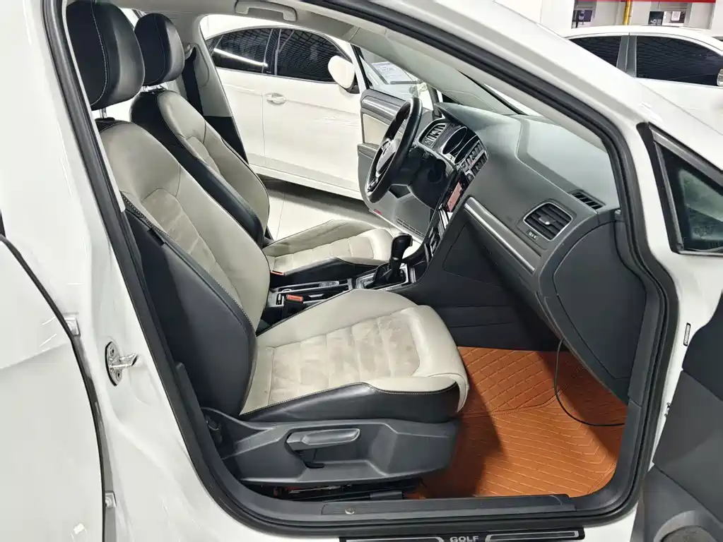 Volkswagen Golf — миниатюра 8