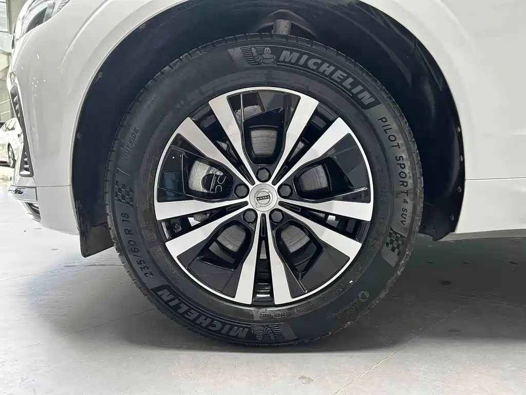 Volvo XC60 — миниатюра 6