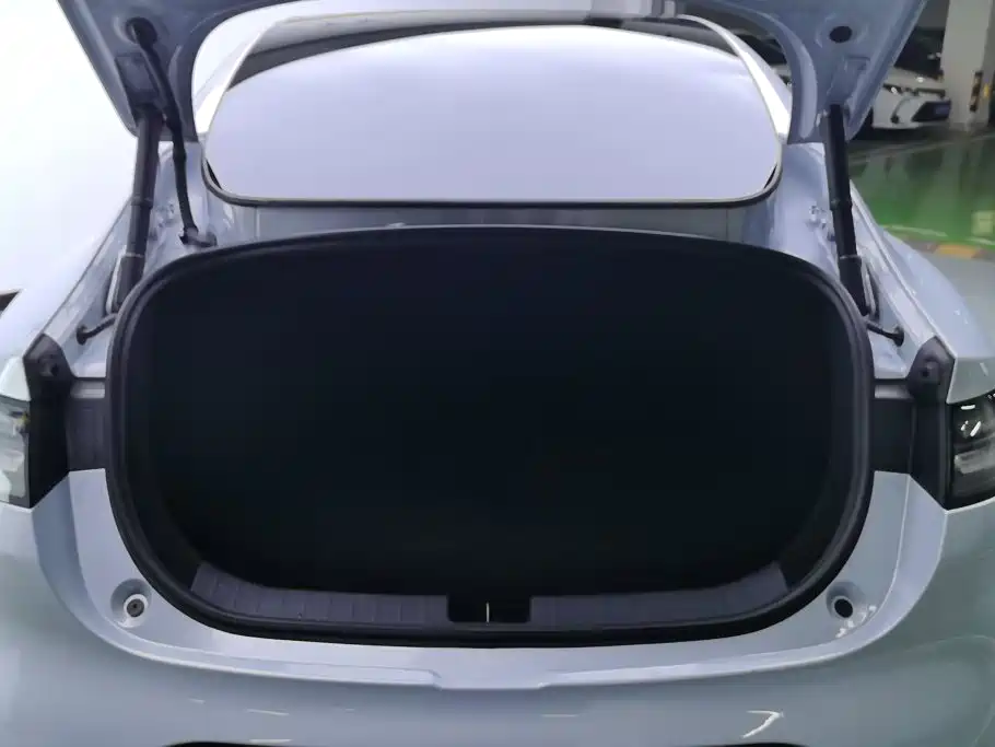 Leapmotor Leapmotor C01 — миниатюра 4