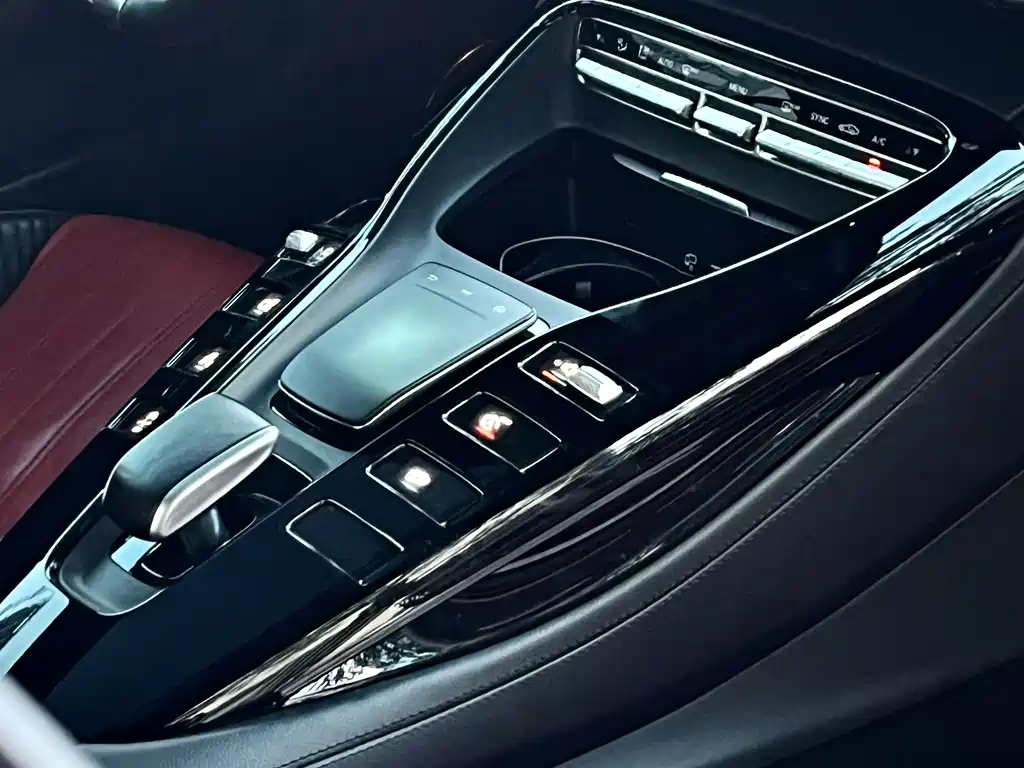 MERCEDES-BENZ AMG GT