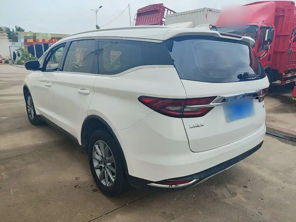 Geely Jia Ji — миниатюра 5