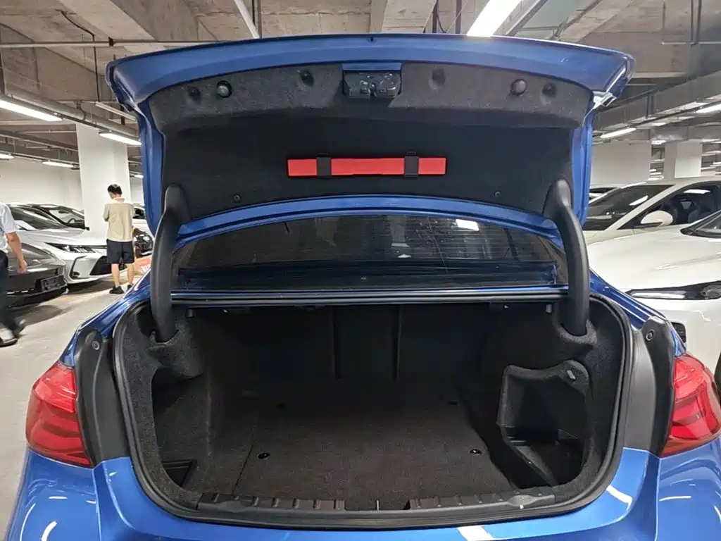 BMW 3 Series — миниатюра 19