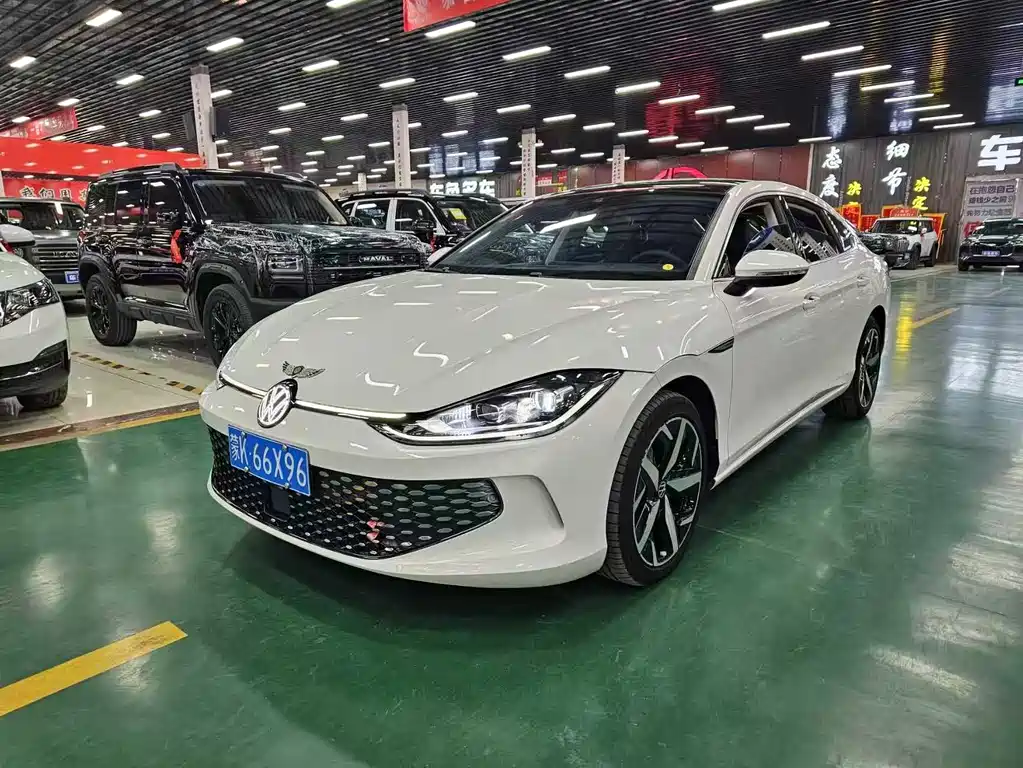 Купить Volkswagen Lamando