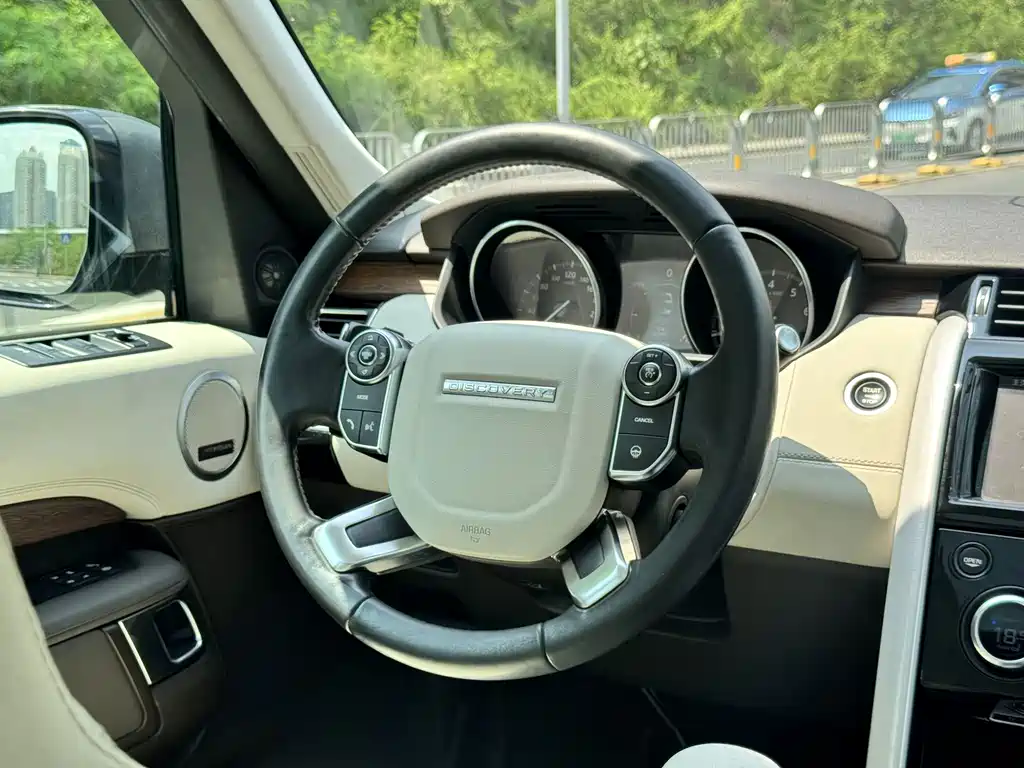 Land Rover Discovery — миниатюра 10