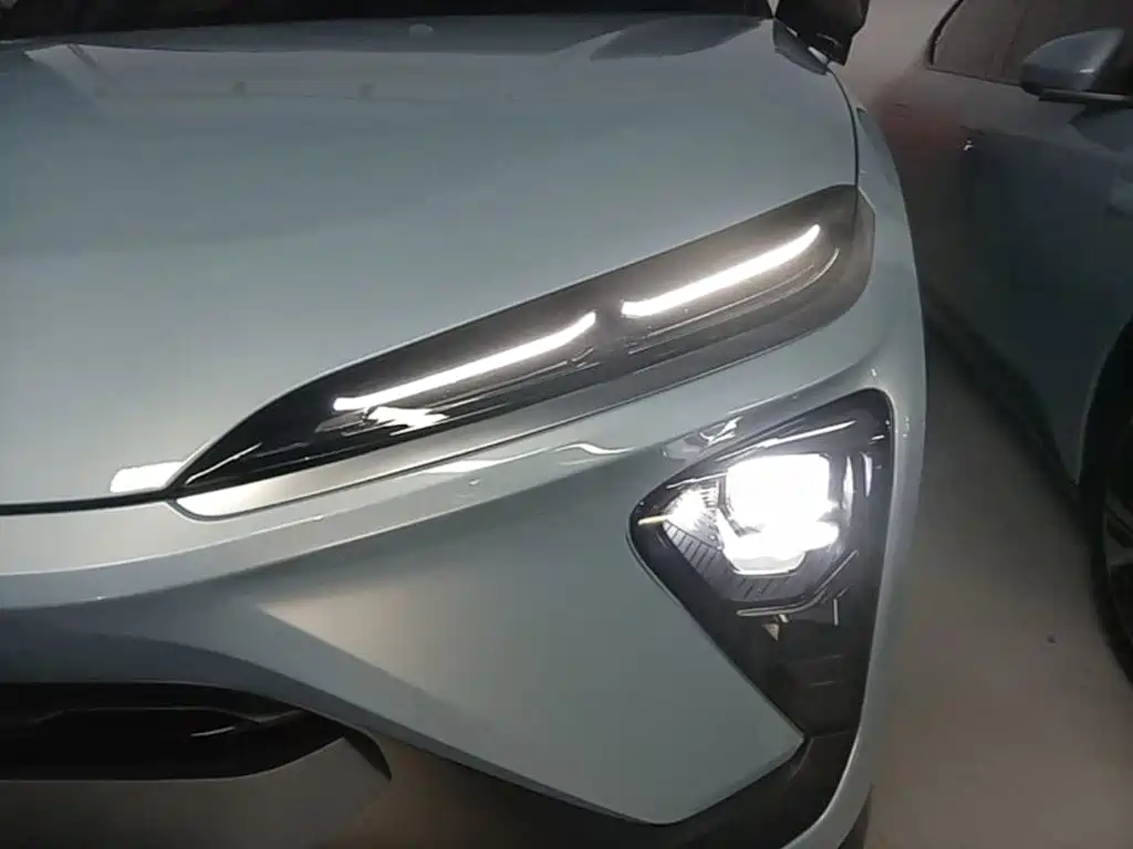 NIO ES6 — миниатюра 24