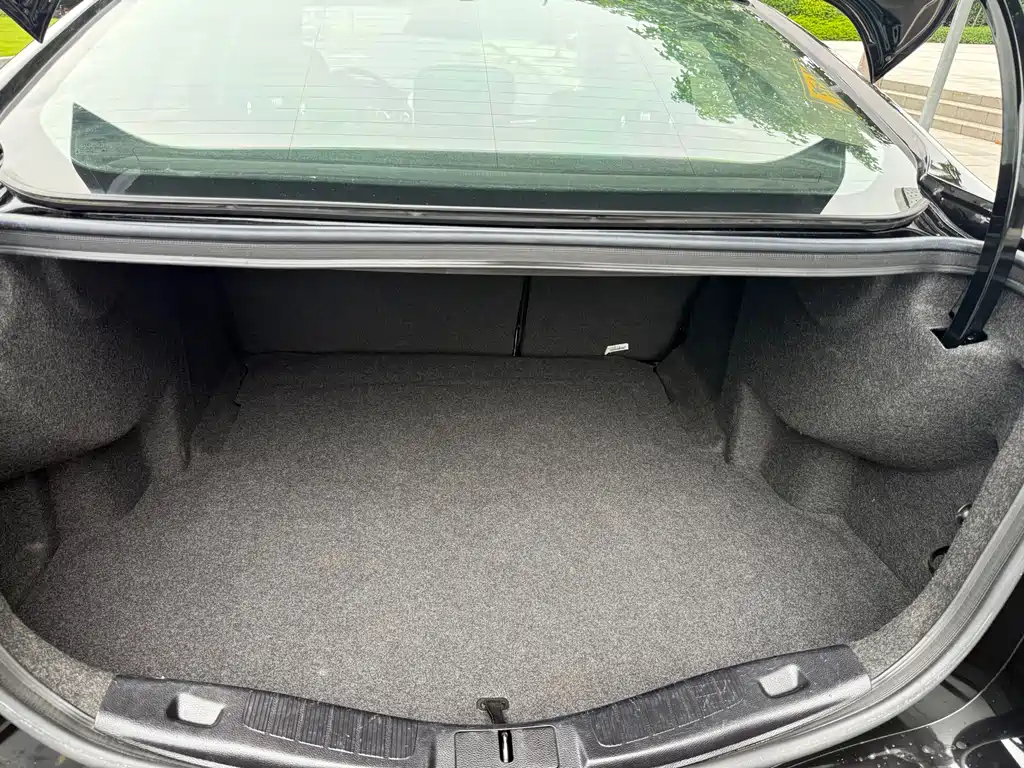 Ford Mondeo — миниатюра 37