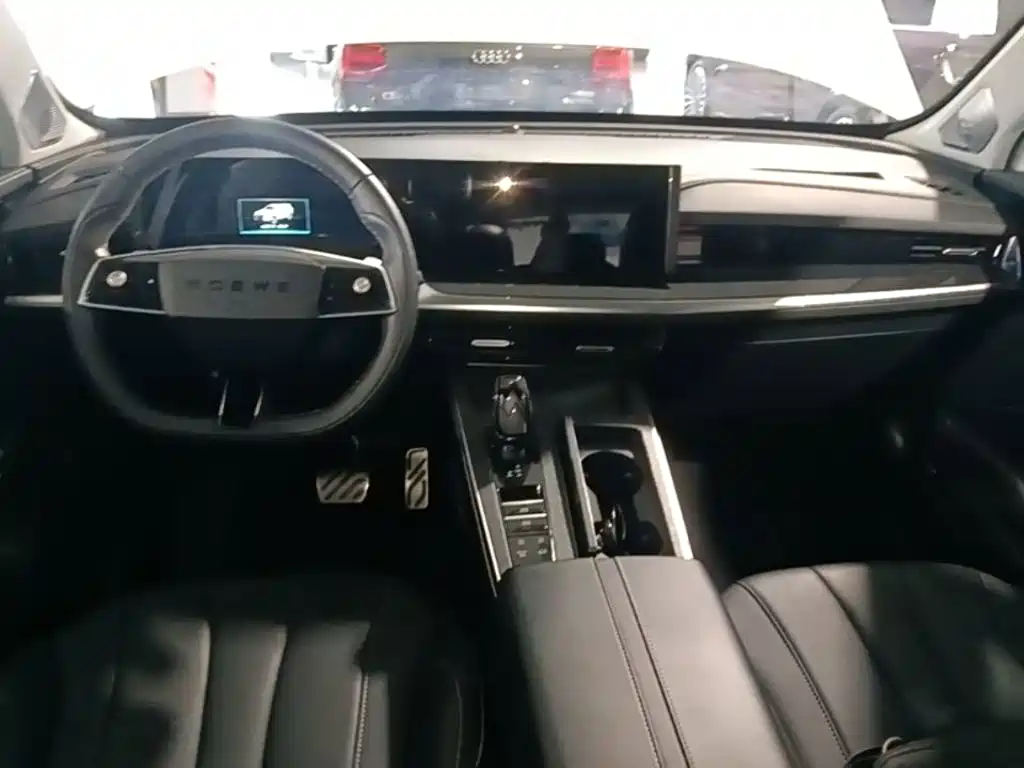 Roewe RX5 eMAX — миниатюра 10