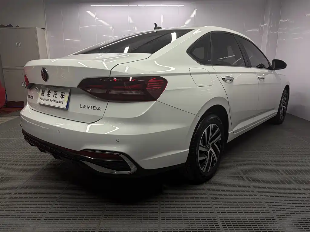 Volkswagen Lavida — миниатюра 16