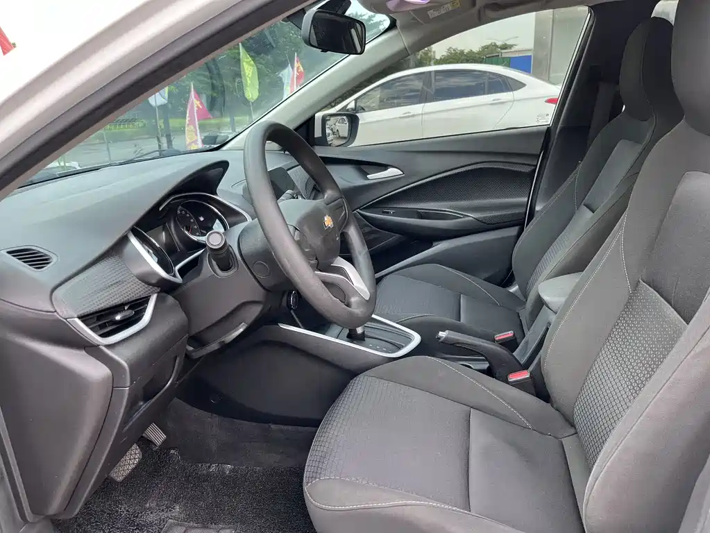 Chevrolet Cavalier — миниатюра 4