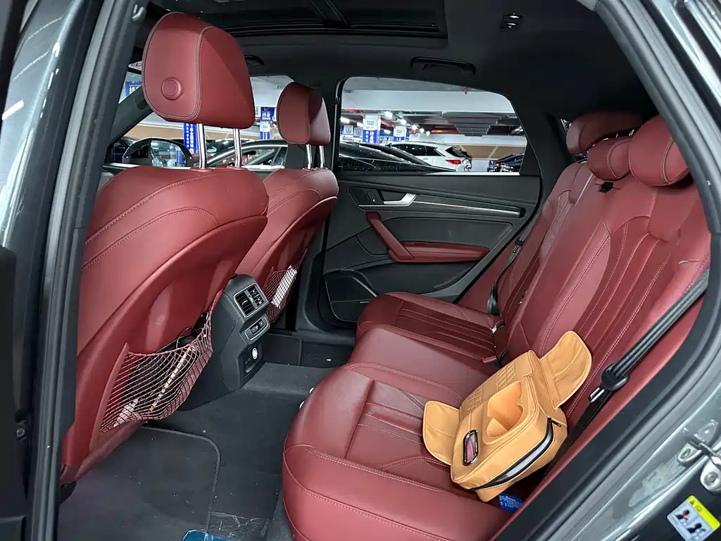 Audi Q5L Sportback — миниатюра 10
