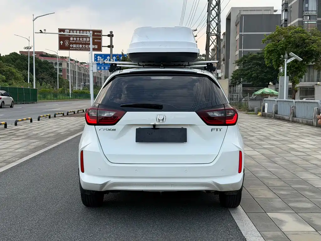 Honda Fit — миниатюра 6