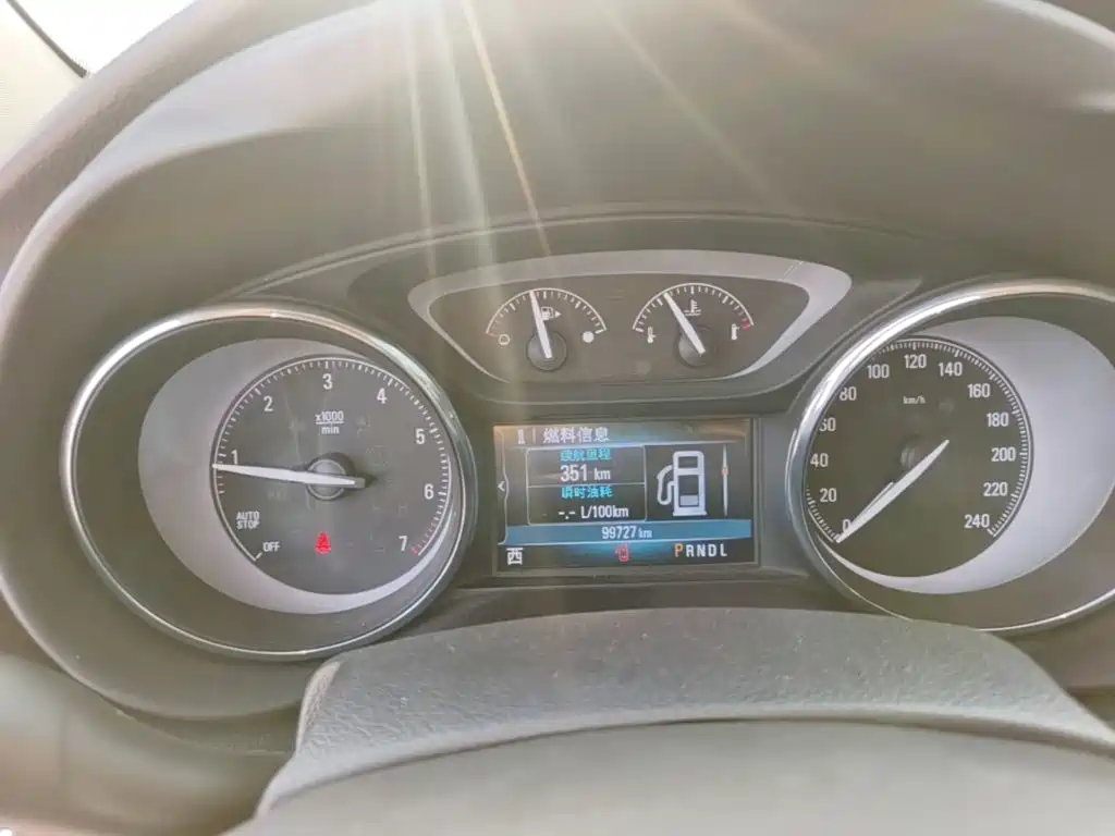 Buick Envision Plus — миниатюра 12