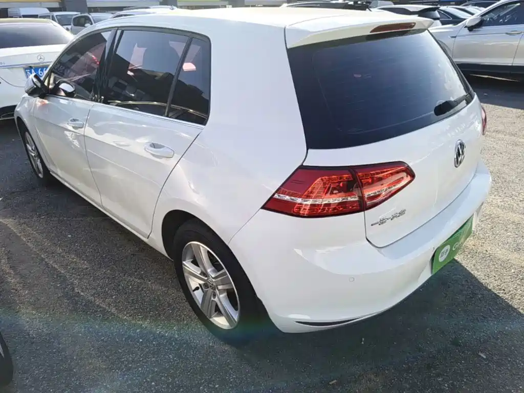 Volkswagen Golf — миниатюра 5