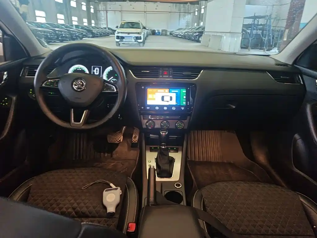 Skoda Octavia — миниатюра 10