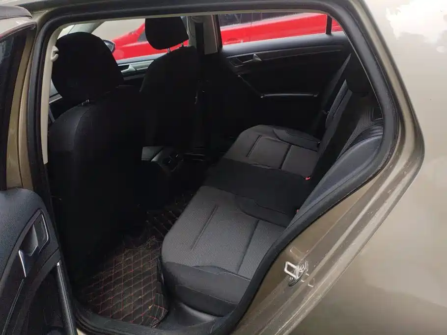 Volkswagen Golf — миниатюра 11