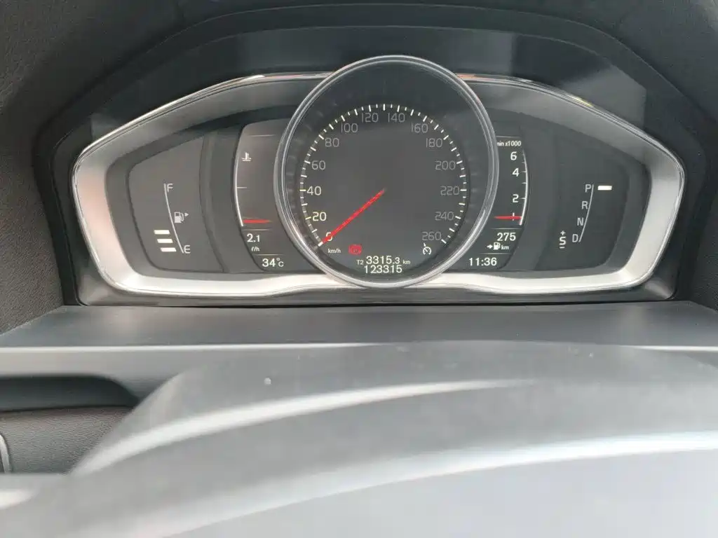 Volvo V60 — миниатюра 5