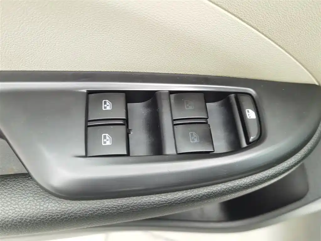 Buick Excelle 2019 15T MT Elite VI