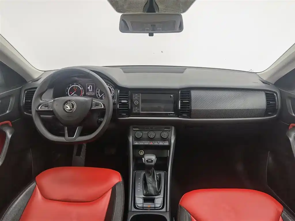 Skoda Kodiaq 2019 TSI330 5 мест Standard VI