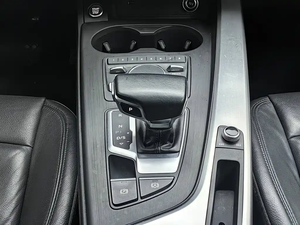 Audi A4L — миниатюра 13