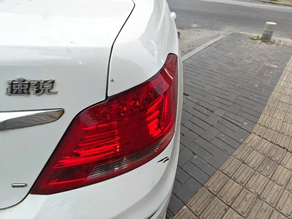 BYD Surui — миниатюра 8