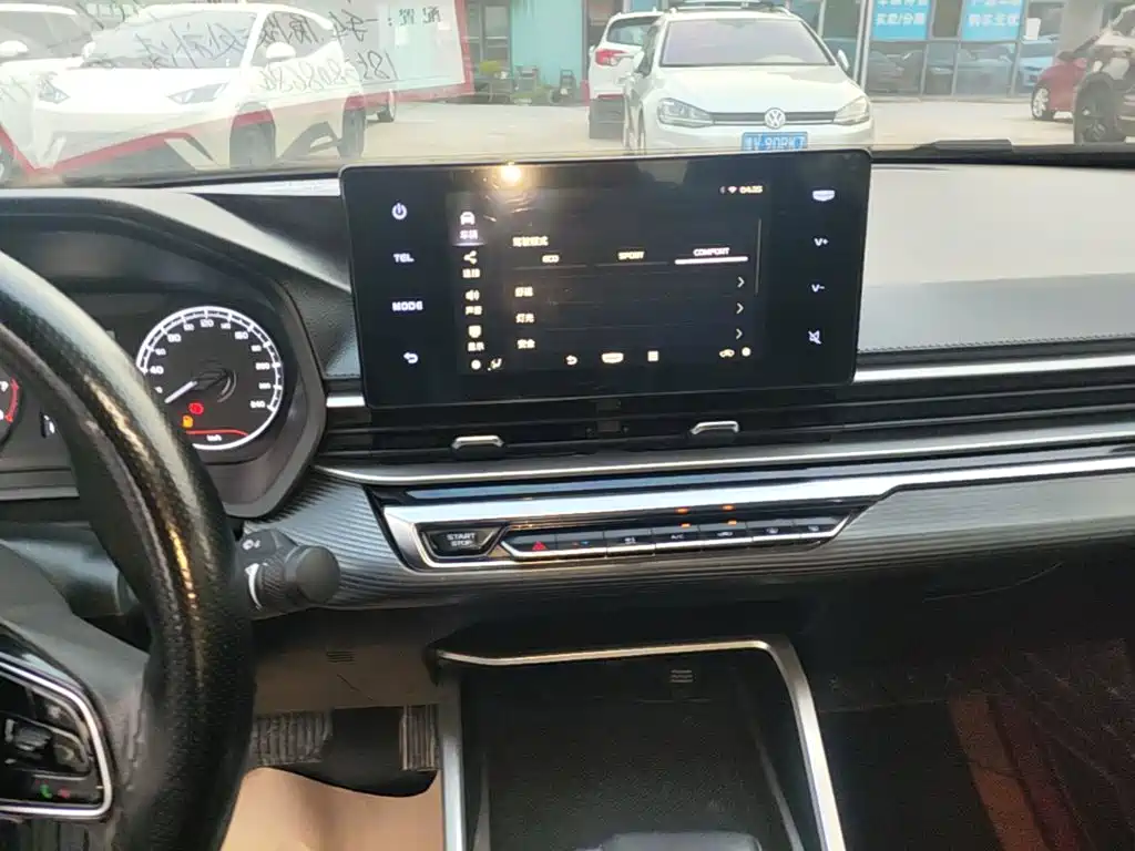 Geely Emgrand — миниатюра 13