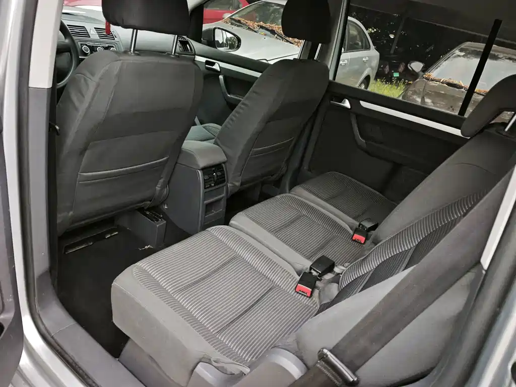 Volkswagen Touran — миниатюра 7