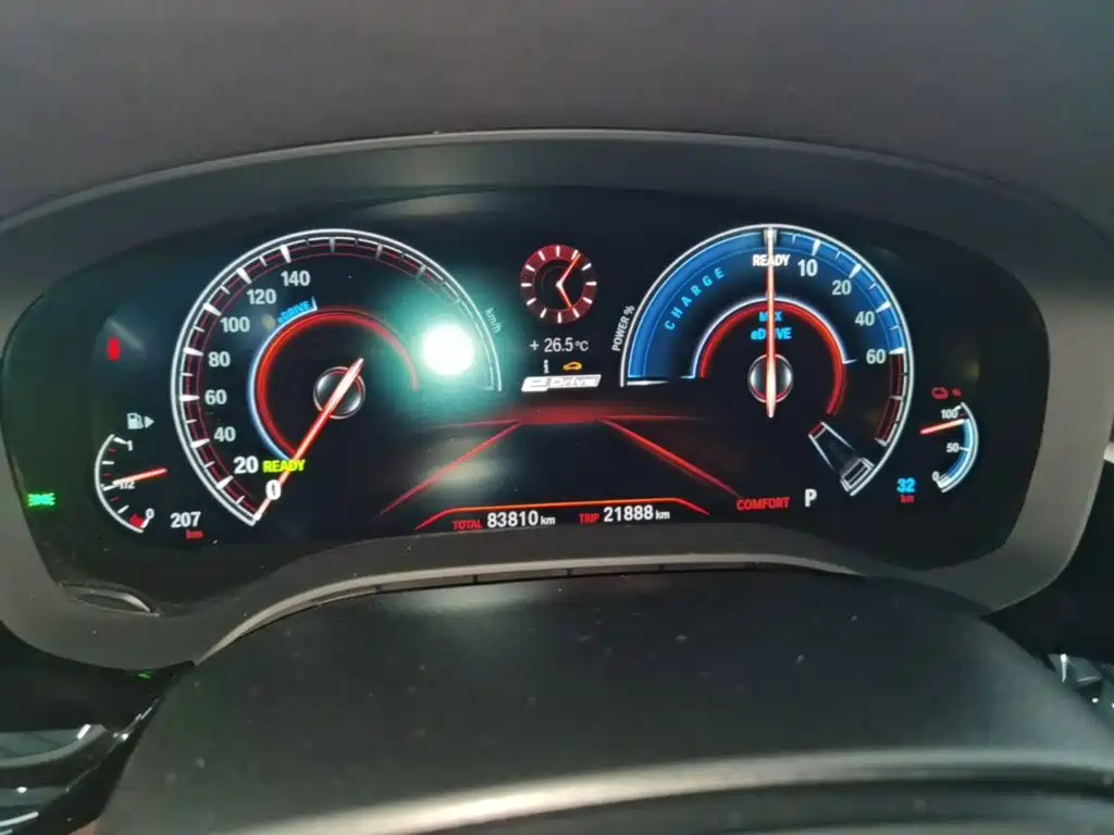 BMW 5 Series New Energy — миниатюра 12