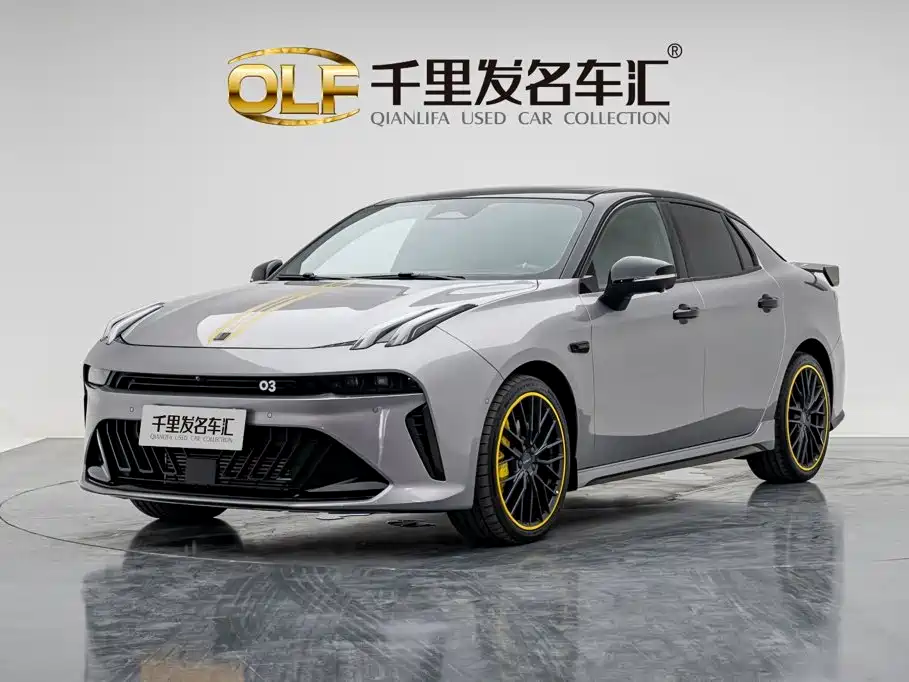 Lynk & Co 03