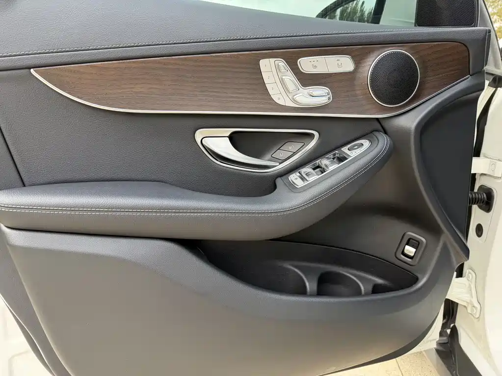 Mercedes-Benz GLC 2022 — фото 10