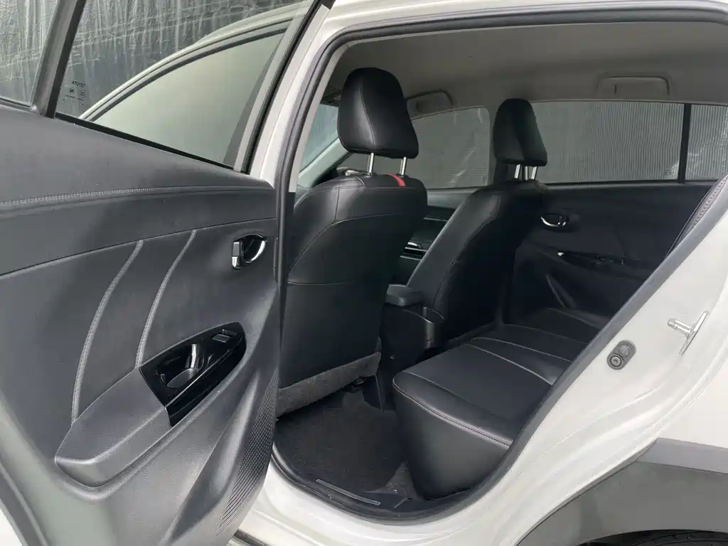 TOYOTA YARIS L ZHIXUAN