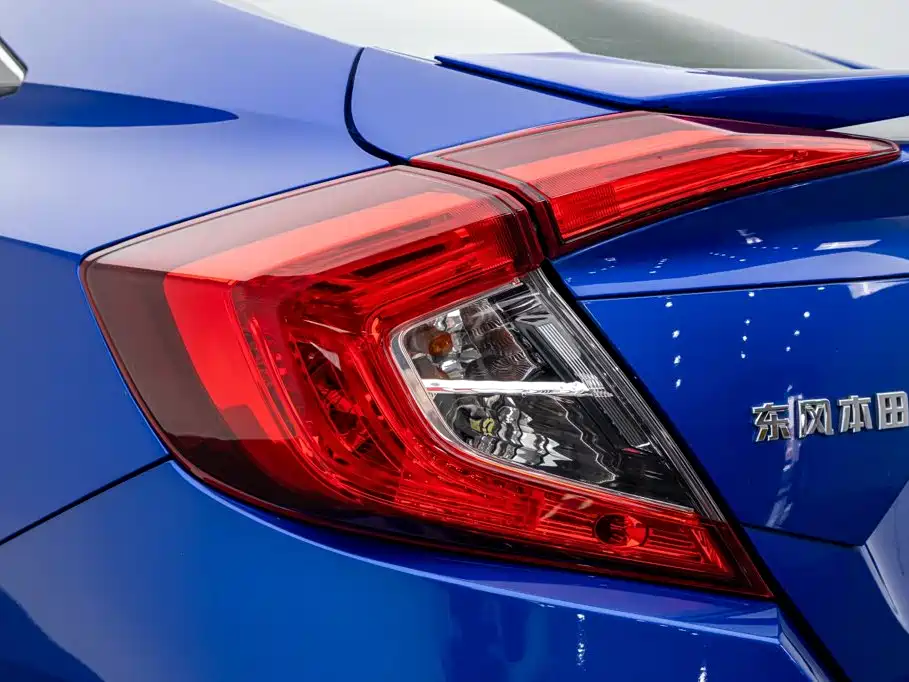 Honda Civic — миниатюра 26