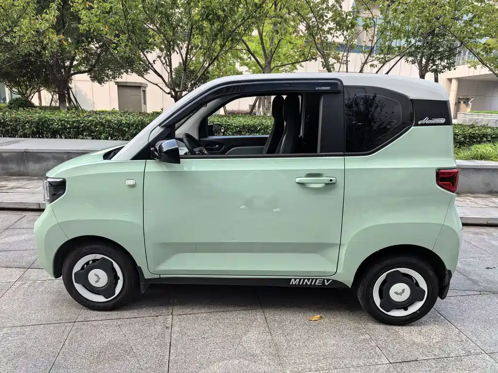 Wuling Hongguang Mini EV 2022 — фото 3
