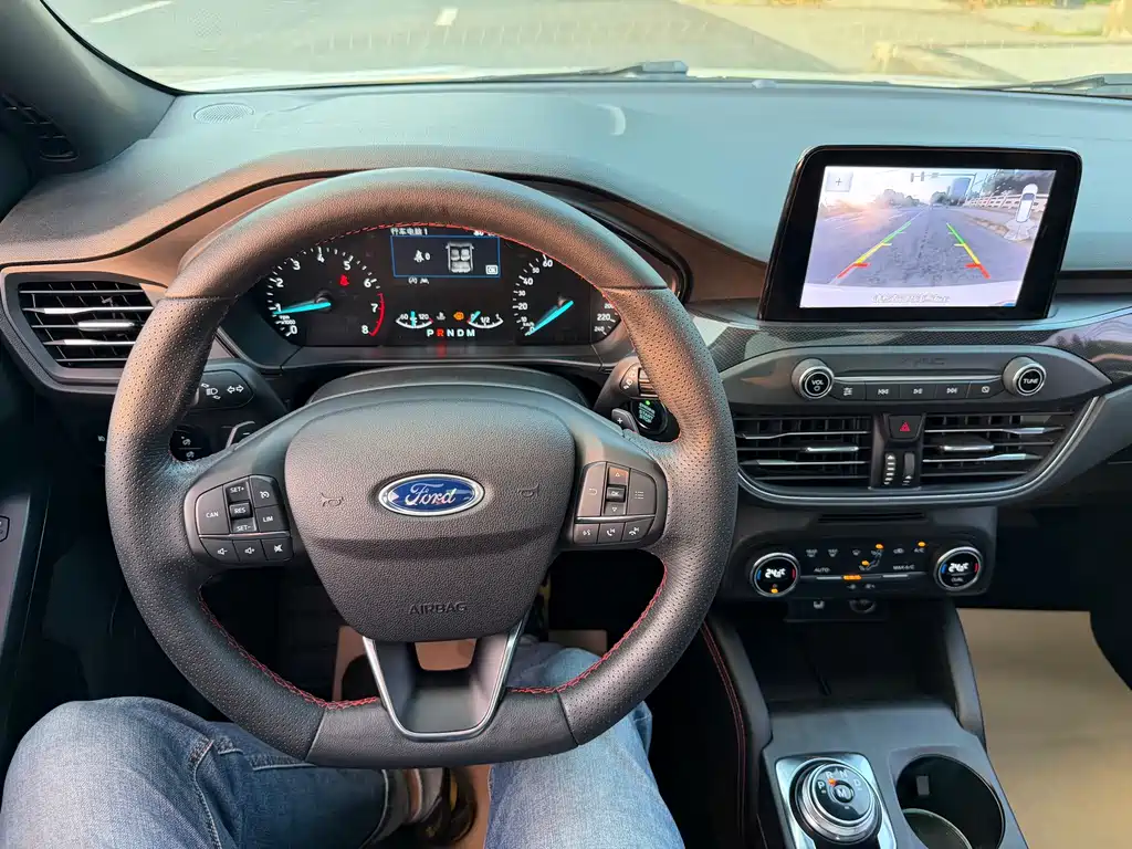 Ford Focus — миниатюра 17