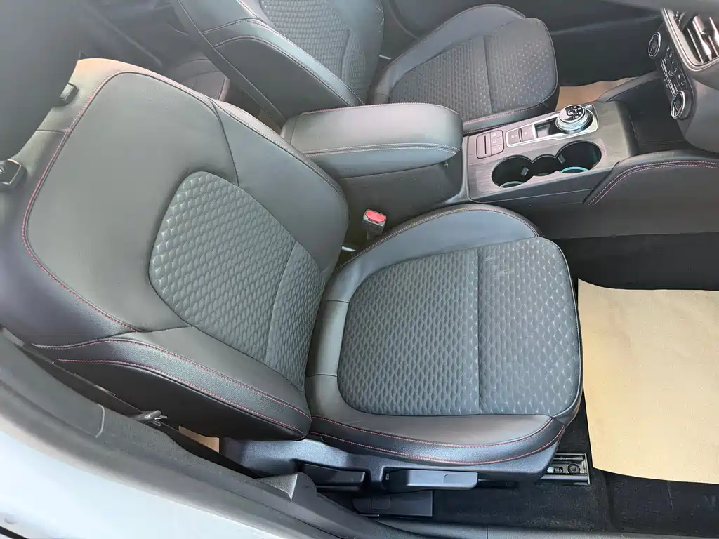 Ford Focus — миниатюра 15