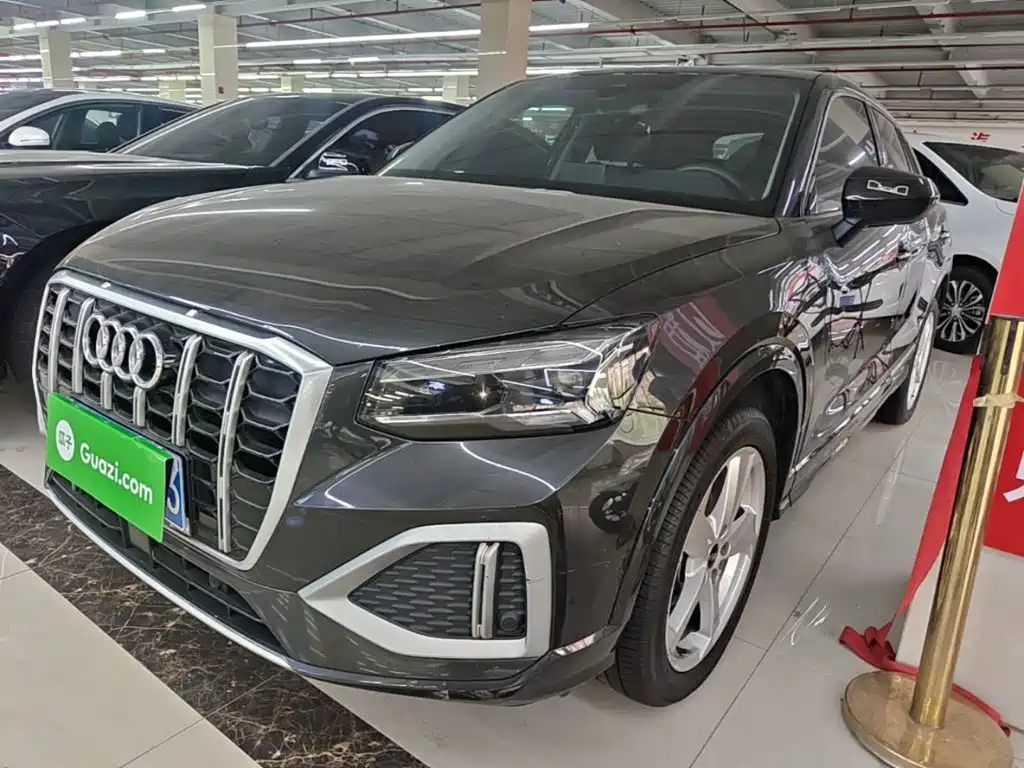 Audi Q2L