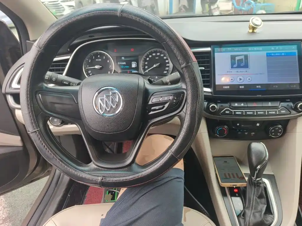 Buick Excelle — миниатюра 10