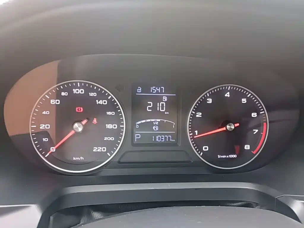 Roewe 360 — миниатюра 12