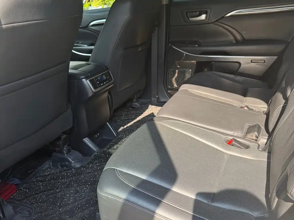 Toyota Highlander — миниатюра 11