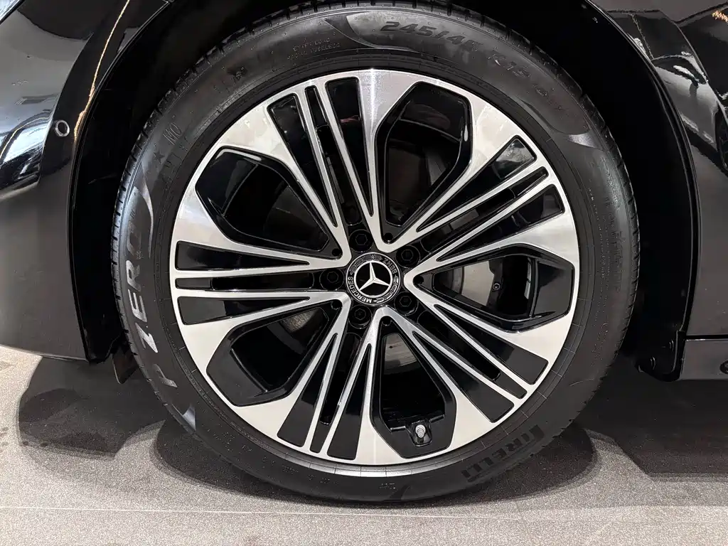 Mercedes-Benz E-Class E 2025 E 300 L Luxury