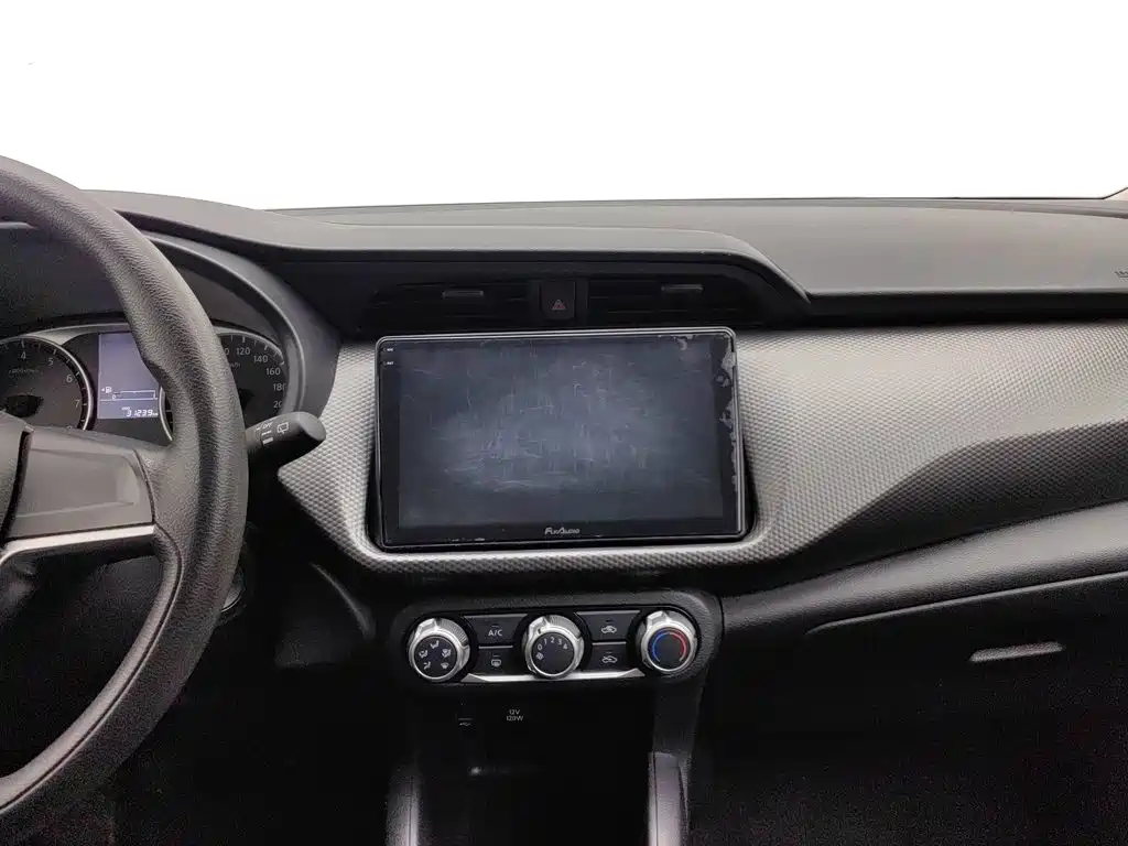 Nissan Kicks — миниатюра 12