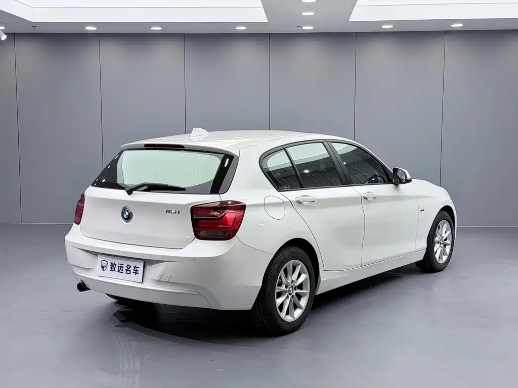 BMW 1 Series (Import) — миниатюра 6