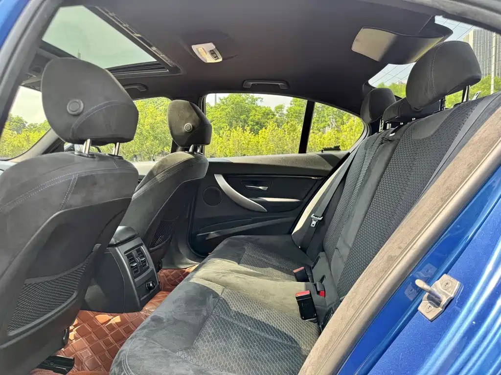 BMW 3 Series — миниатюра 6