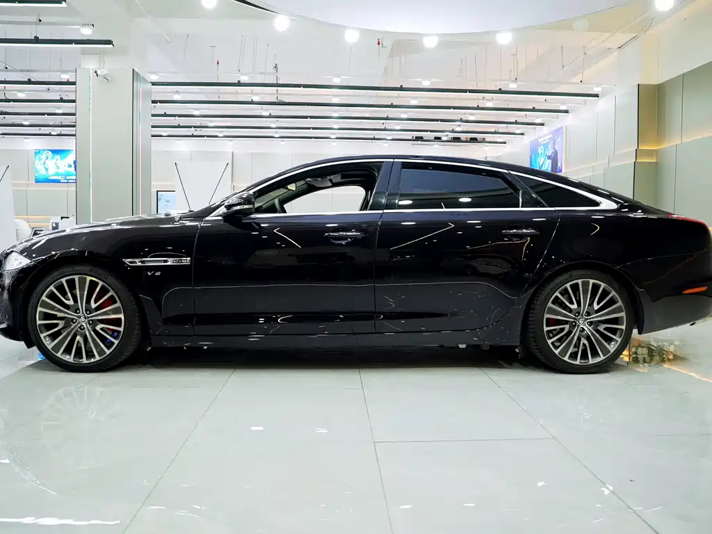 Jaguar XJ 2013 XJL 5.0 SC мест